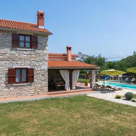 Holiday home House Natalie, Village