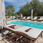 House Natalie, Village Holiday home Rakalj