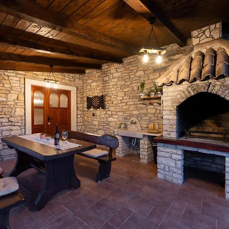 House Natalie, Village Holiday home Rakalj