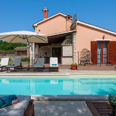 House Natalie, Village Holiday home *